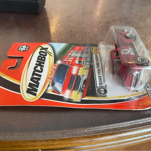 Matchbox Texaco 1956 Ford Pickup #56 of 100 Vehicles Red NEW - Picture 4 of 8